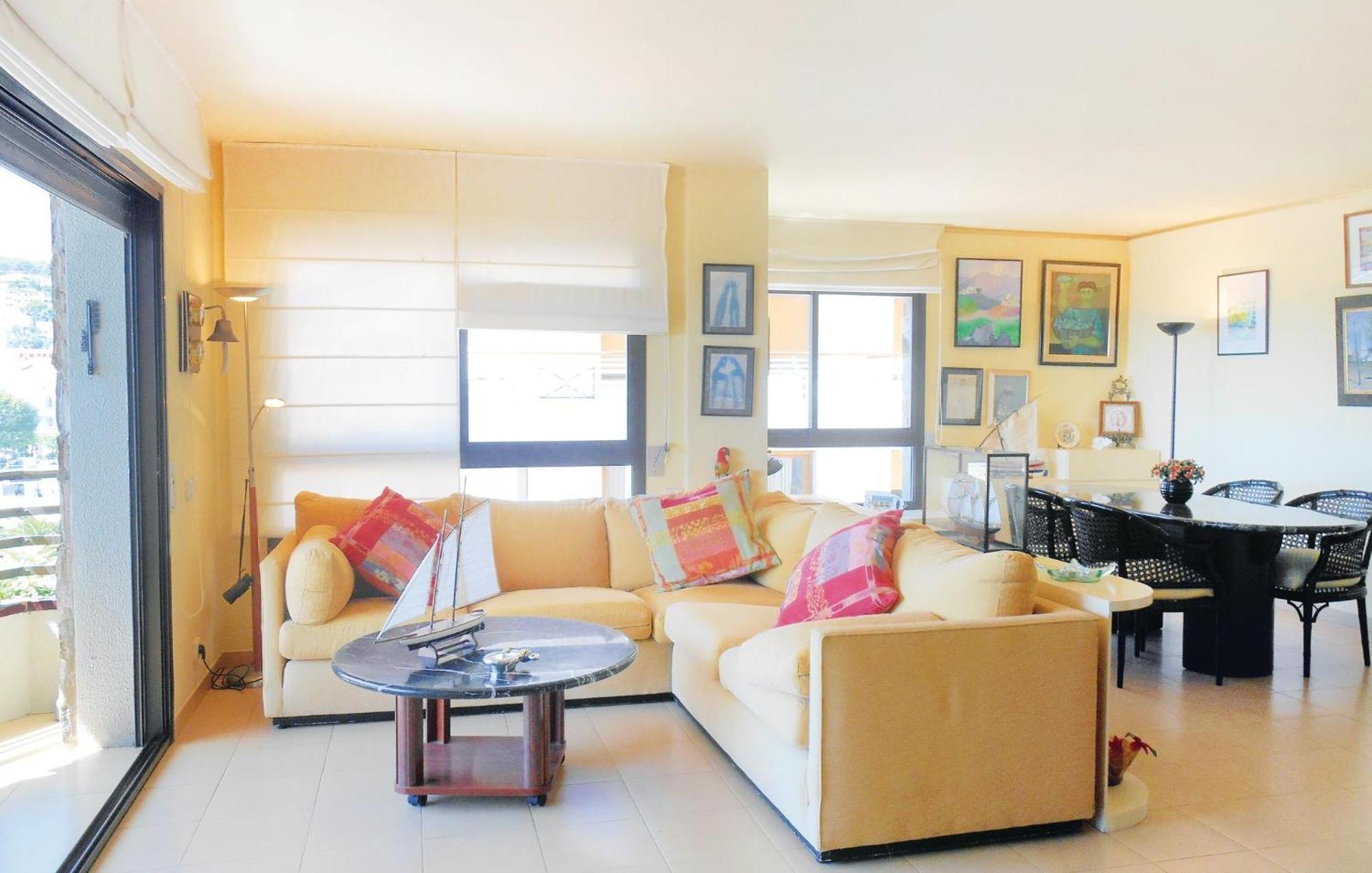 3 Bedroom Gorgeous Apartment In توسا ذي مار المظهر الخارجي الصورة